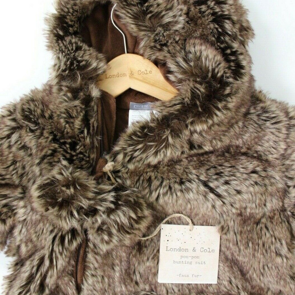London & Cole Pom-Pom Faux Fur Bunting Suit 0-6M - Picture 3 of 6